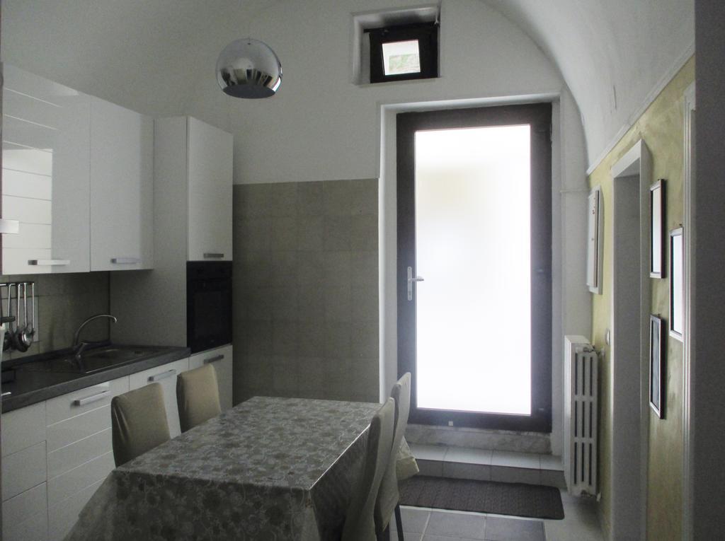 Vacanza alla Chiesa Diruta Grottole Esterno foto